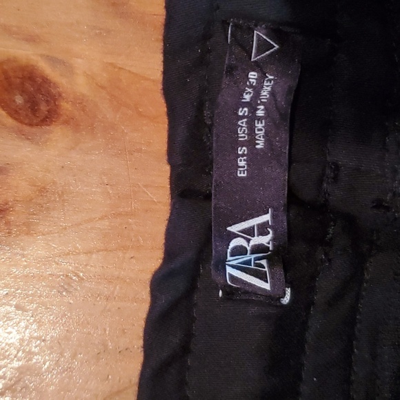 Zara men's or women's black joggers - Picture 2 of 4